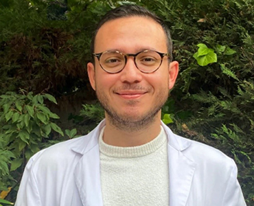 DR. HÉCTOR IZQUIERDO